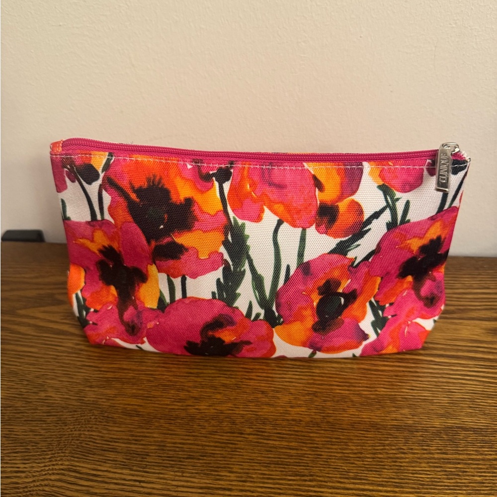 Clinique Cosmetic Makeup Bag Featuring A Limited-Edition "Poppy" Floral Print View 4